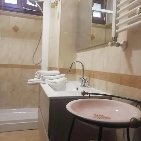Domus Albanella Apartmán *